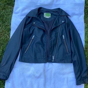 MUST HAVE LEATHER JACKET